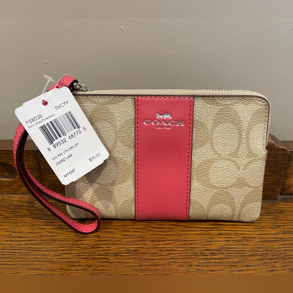 Coach Corner Zip wristlet (khaki strawberry) BNWT